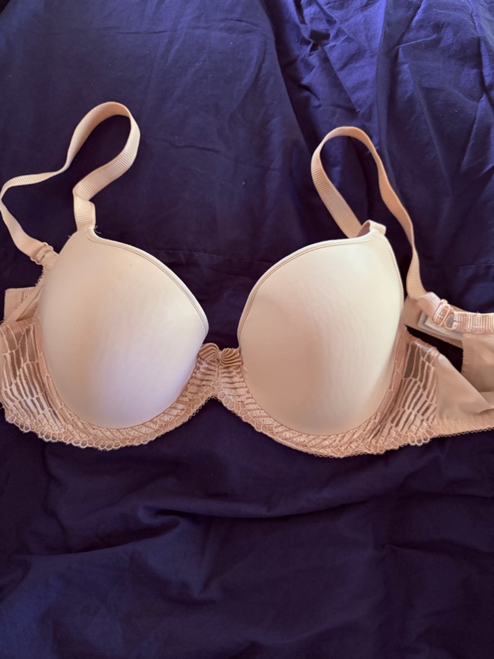 Wacoal 36C “La Femme” Smooth Nude Lace-Trim Underwire Bra - Super Supportive.
